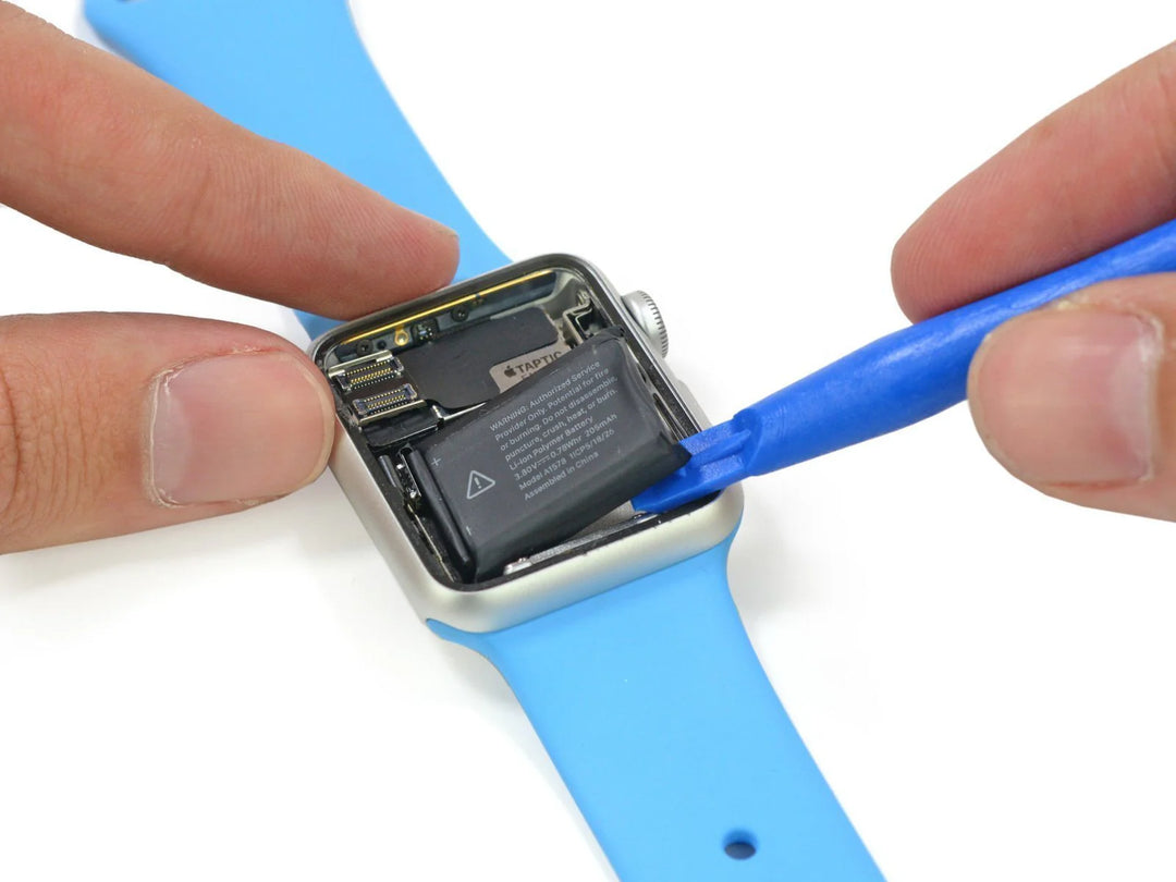 Apple Will Fix Apple Watch Series 2 Expanded Battery Issue